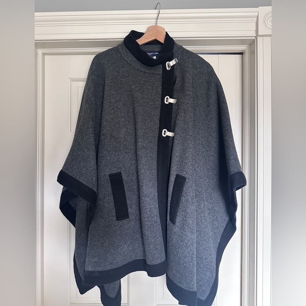 Jones New York Wool Blend Cape OS Gray Black Toggle Coat Poncho Transitional - Picture 2 of 4